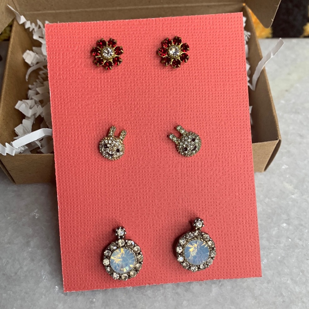 Set of 3 sparkly earrings